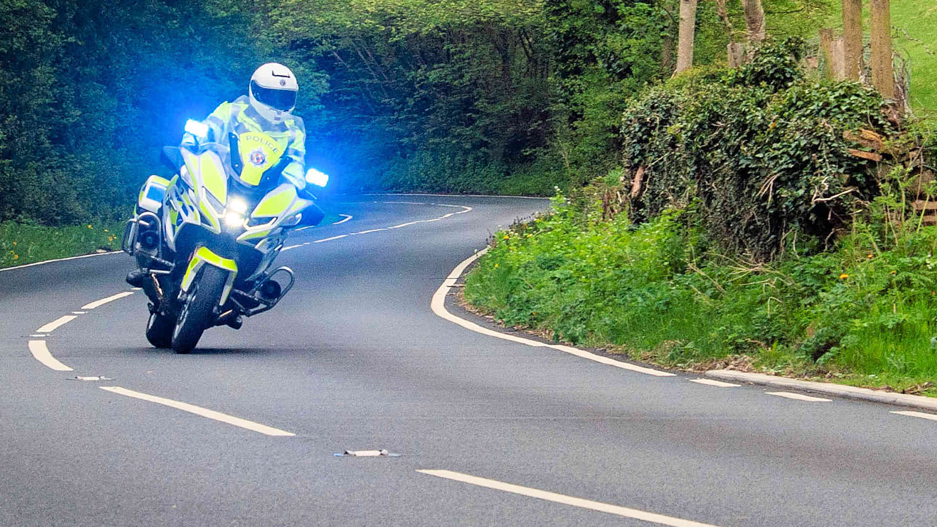 Northumbria BikeSafe advanced police motorcyclist cornering